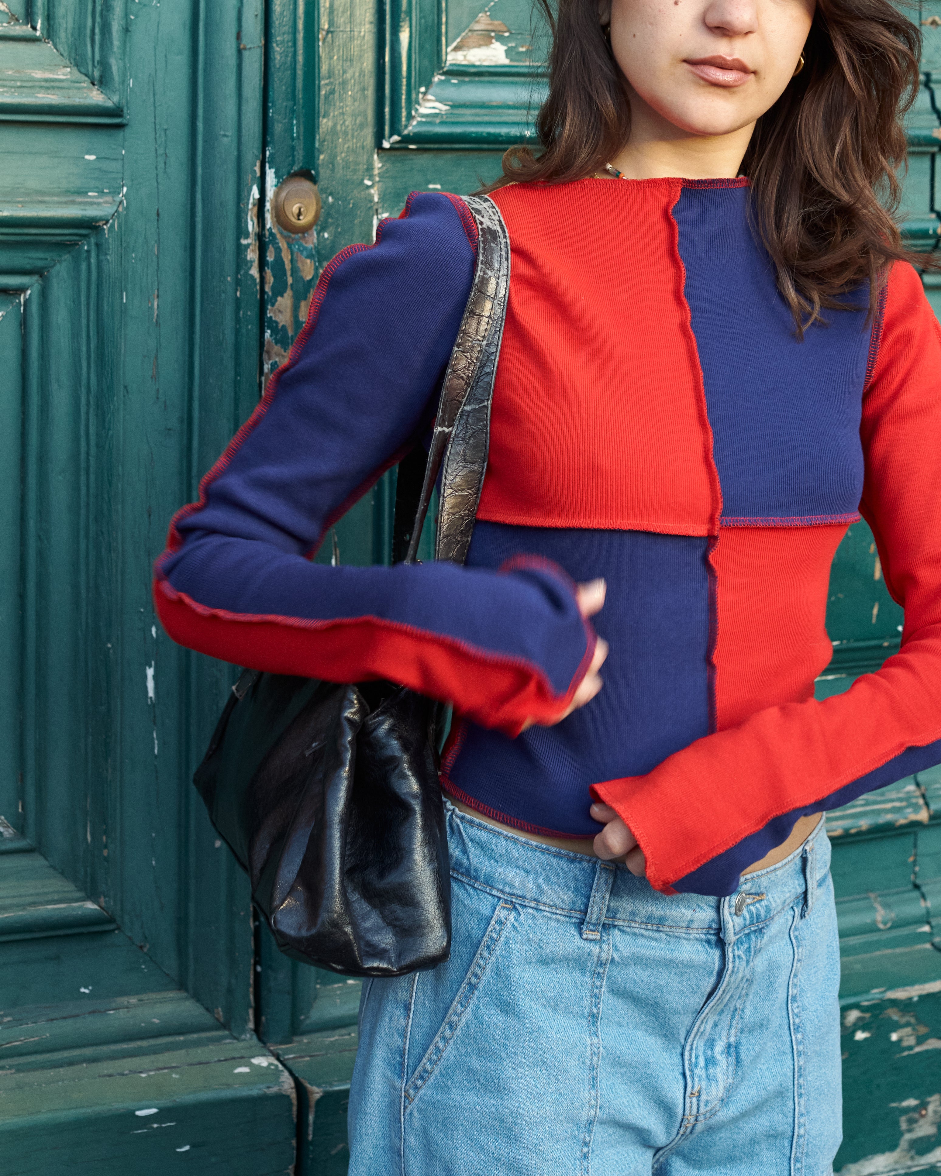 Long sleeve kitchen floor crop top