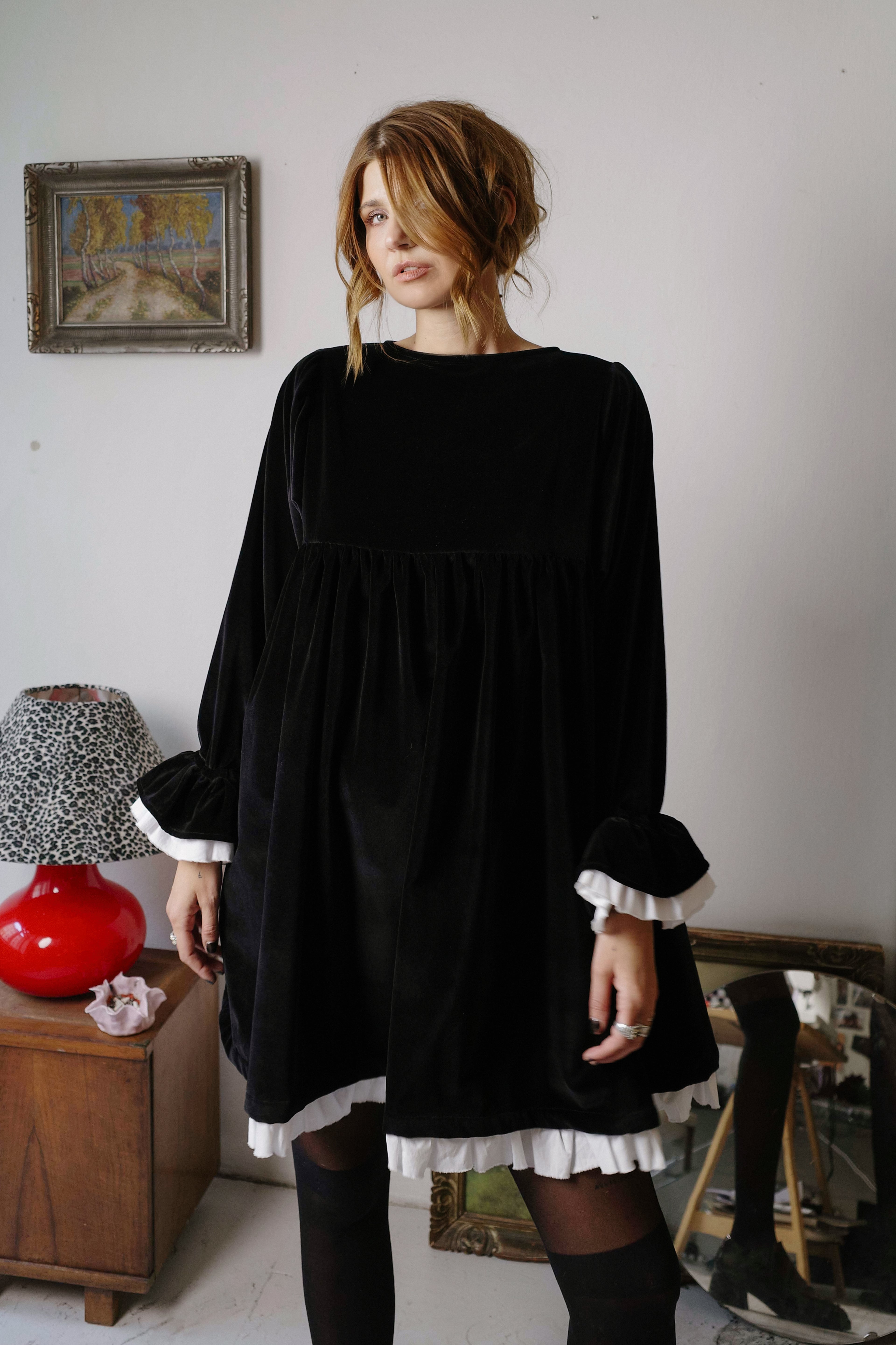 Country velvet dress