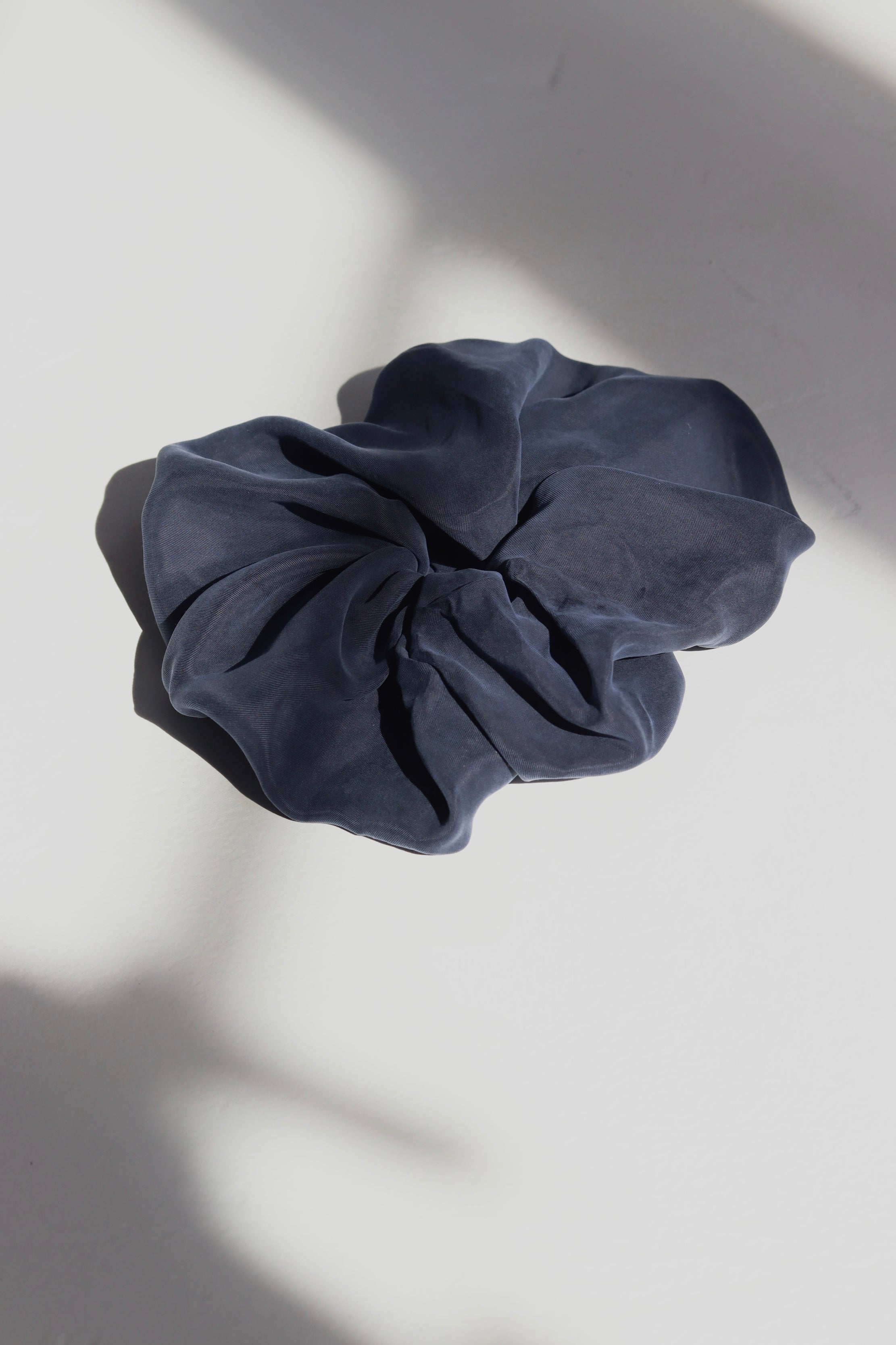 Oversized scrunchie