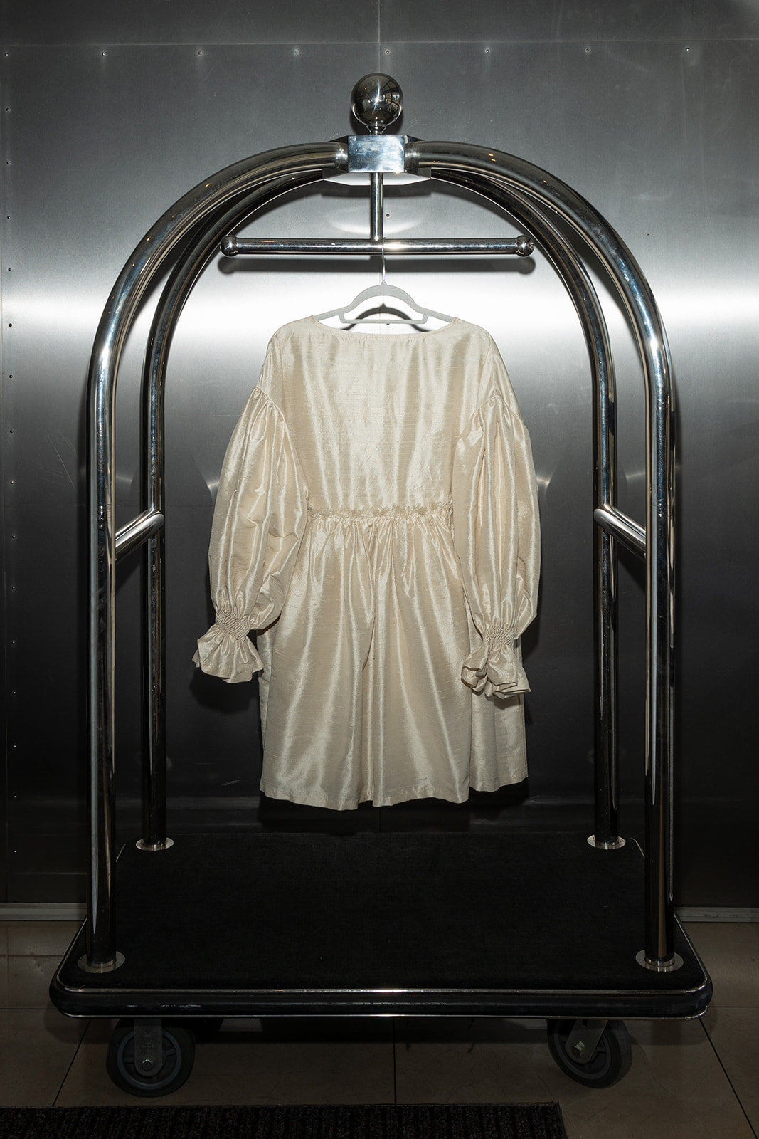 Frankie silk smocking sleeve dress