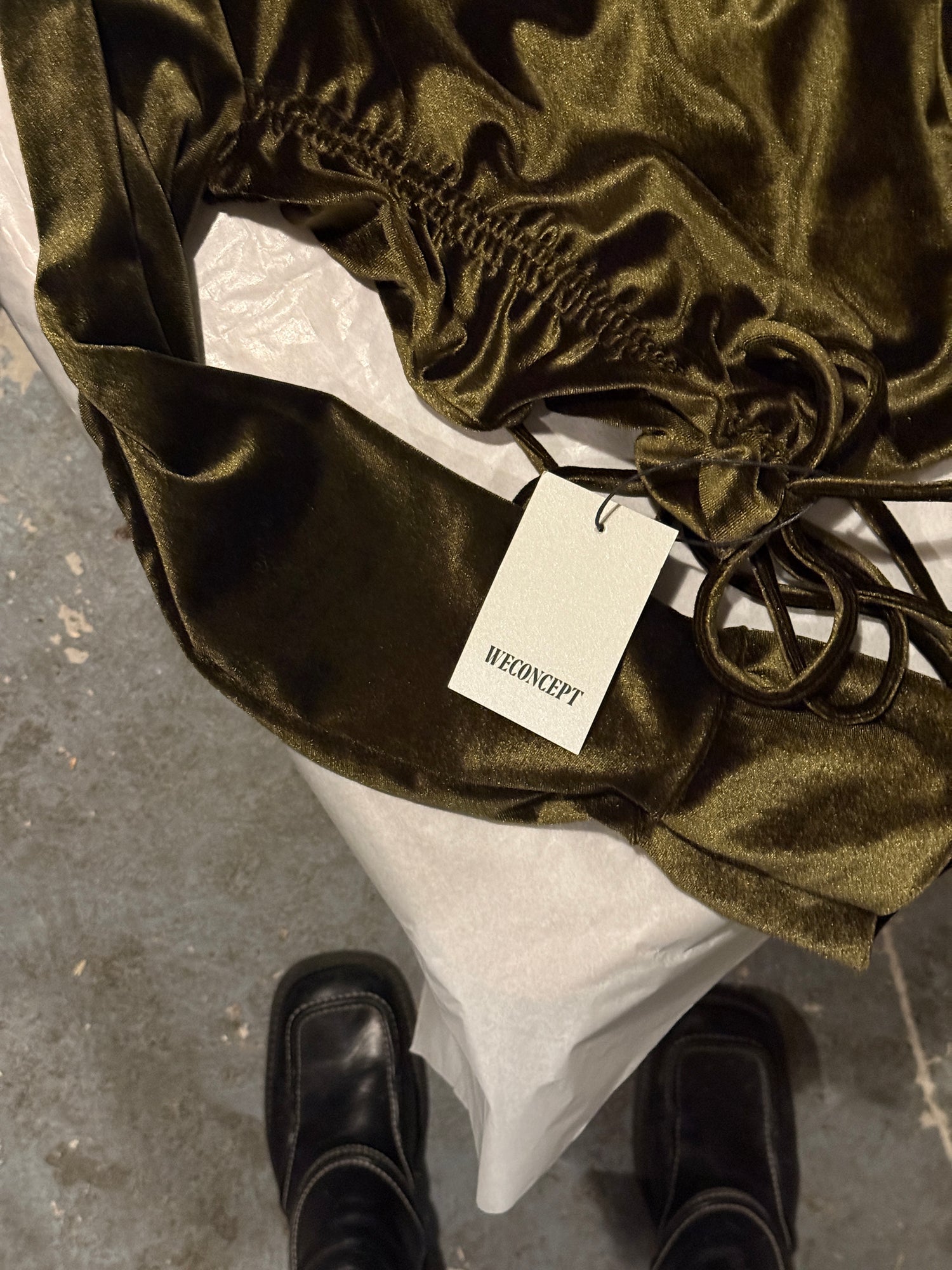 Long sleeve ruched top velvet