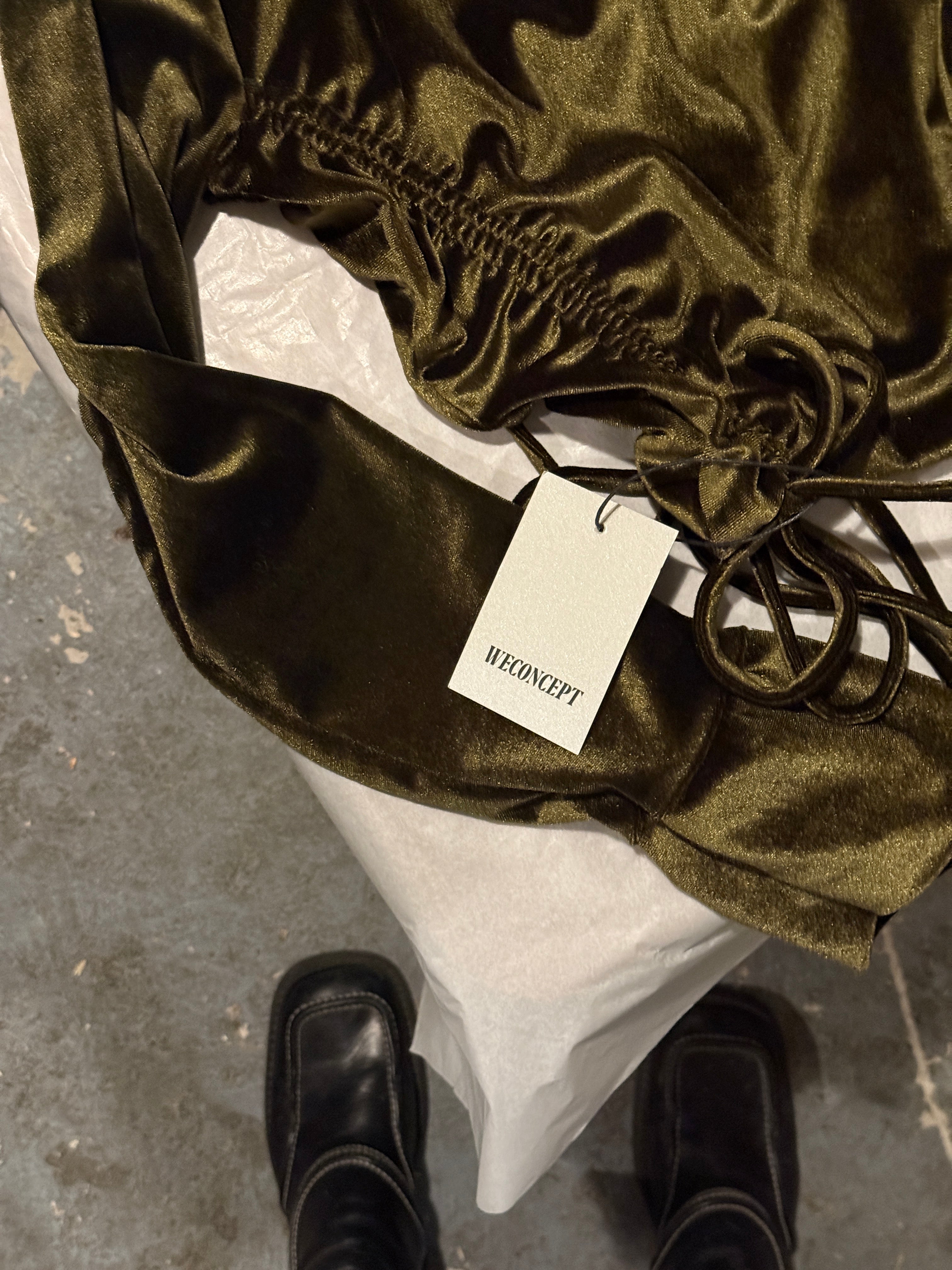 Long sleeve ruched top velvet