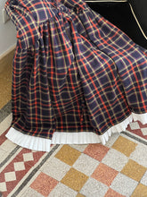 Load image into Gallery viewer, Tartan field skirt
